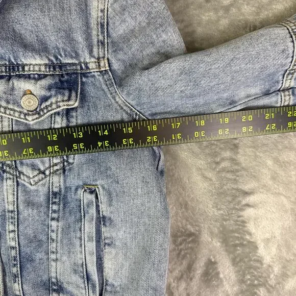 Free People Women’s Rumors Acid Wash Blue Denim Jacket Size XS - Picture 4 of 6